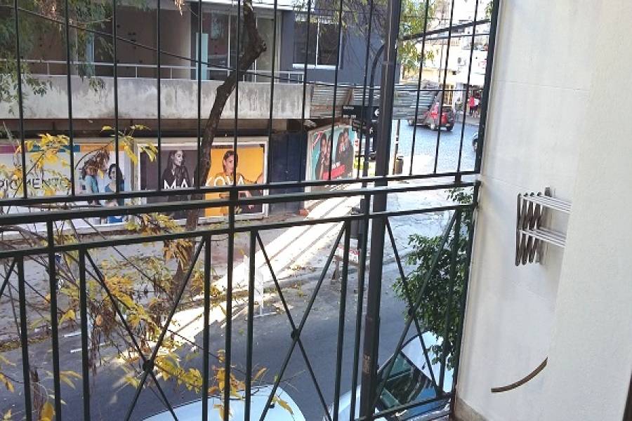 Flores,Capital Federal,Argentina,2 Bedrooms Bedrooms,1 BañoBathrooms,Apartamentos,QUIRNO,7474