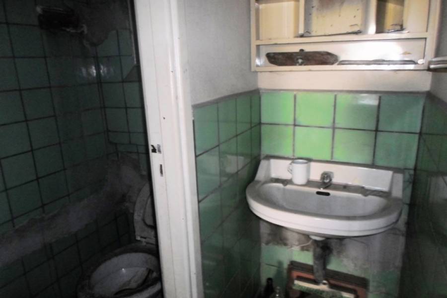 Flores,Capital Federal,Argentina,Local comercial,ARTIGAS,7511