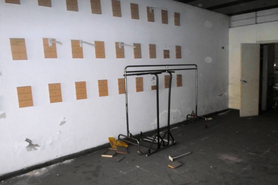 Flores,Capital Federal,Argentina,Local comercial,ARTIGAS,7511