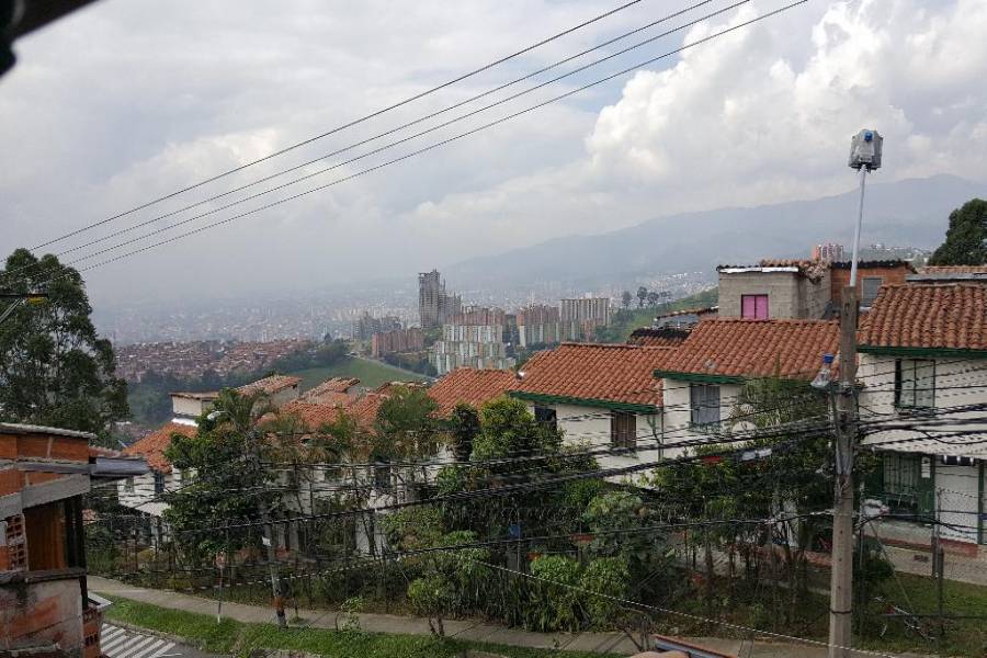 Medellin,Antioquia,Colombia,3 Bedrooms Bedrooms,2 BathroomsBathrooms,Apartamentos,portales de la campiña,2,7524