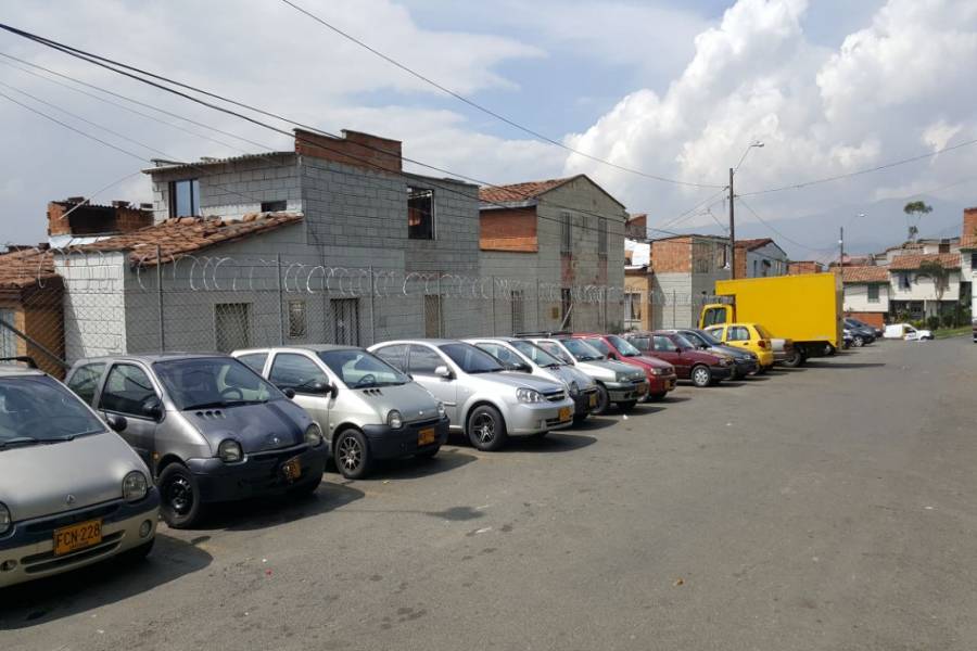 Medellin,Antioquia,Colombia,3 Bedrooms Bedrooms,2 BathroomsBathrooms,Apartamentos,portales de la campiña,2,7524