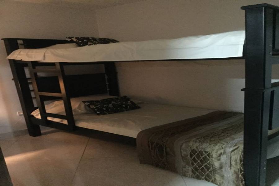 Medellin,Antioquia,Colombia,3 Bedrooms Bedrooms,2 BathroomsBathrooms,Apartamentos,portales de la campiña,2,7524