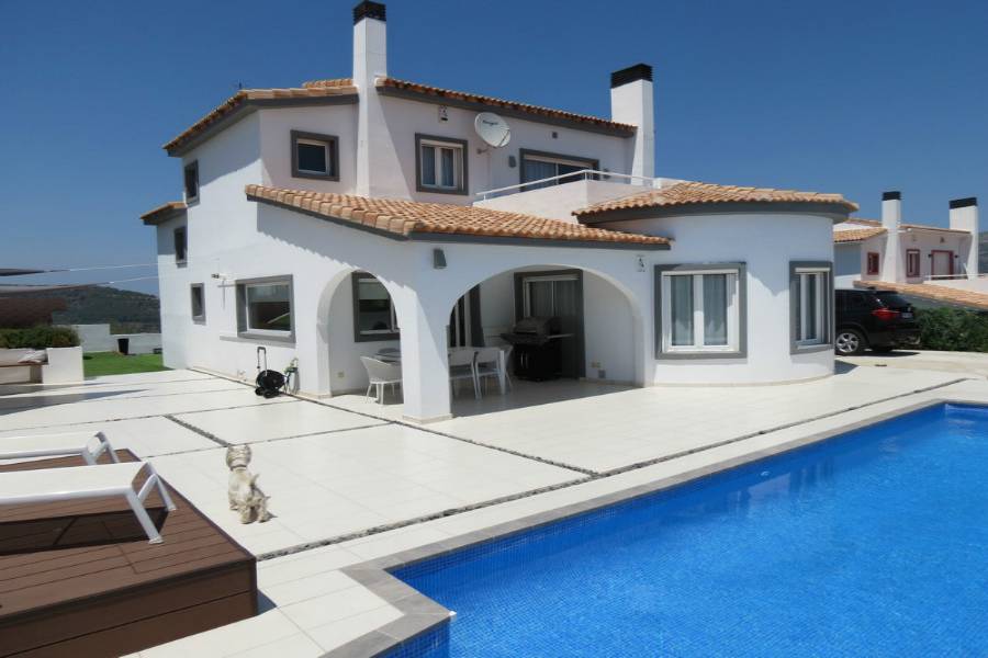 Gata de Gorgos,Alicante,España,3 Habitaciones Habitaciones,2 BañosBaños,Casas,1669