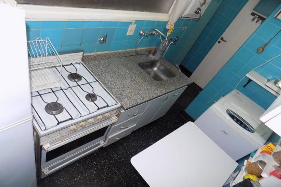 Capital Federal,Argentina,3 Bedrooms Bedrooms,1 BañoBathrooms,Apartamentos,BILLINGHURST ,7585