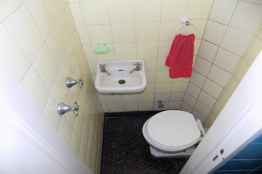 Capital Federal,Argentina,3 Bedrooms Bedrooms,1 BañoBathrooms,Apartamentos,BILLINGHURST ,7585