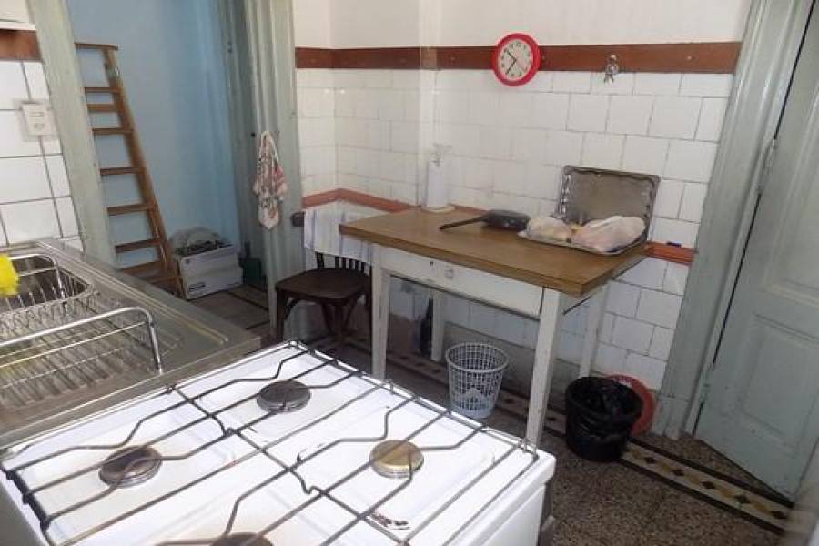 San Telmo,Capital Federal,Argentina,4 Bedrooms Bedrooms,1 BañoBathrooms,Apartamentos,AV BELGRANO ,7591