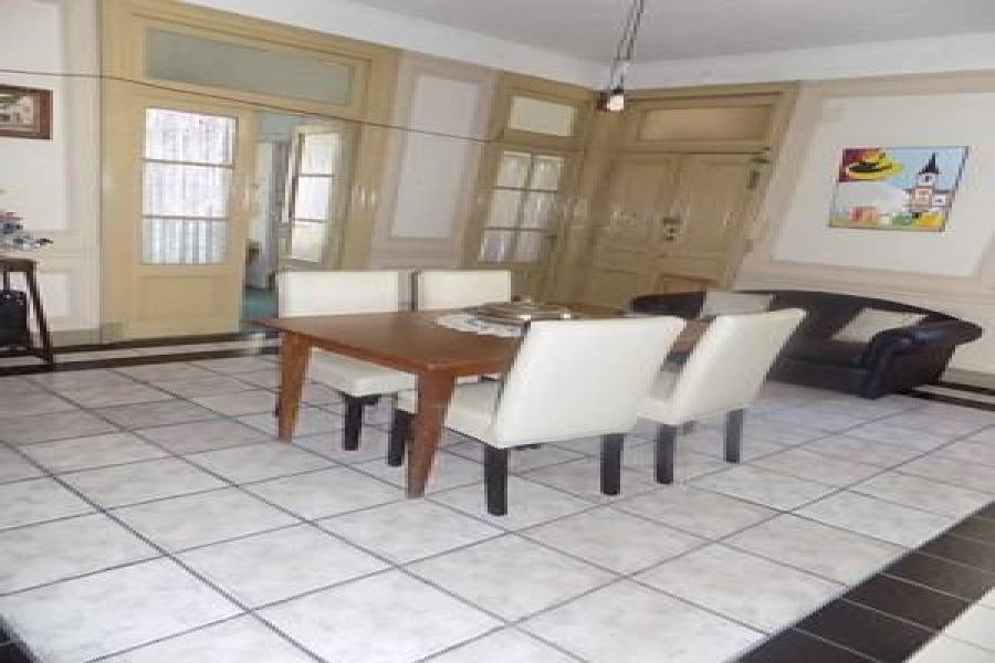 San Telmo,Capital Federal,Argentina,4 Bedrooms Bedrooms,1 BañoBathrooms,Apartamentos,AV BELGRANO ,7591