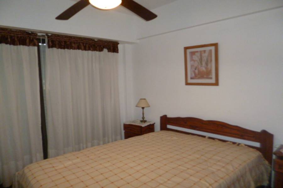 Buenos Aires,Argentina,2 Bedrooms Bedrooms,1 BañoBathrooms,Apartamentos,Riazor VIII,Calle 3 ,9,7608