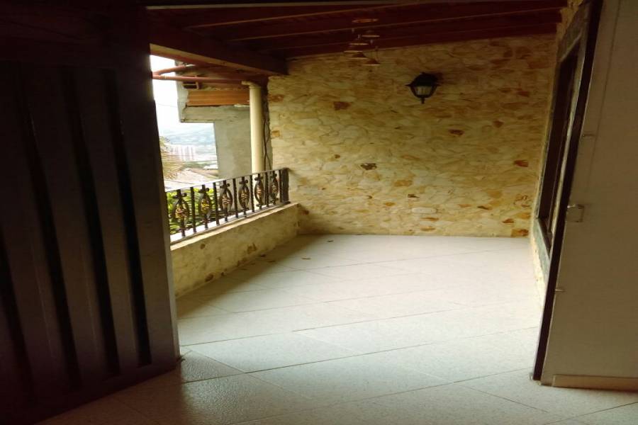 IMPERDIBLE! VER INFO...,3 Bedrooms Bedrooms,1 BañoBathrooms,Casas,2,7624