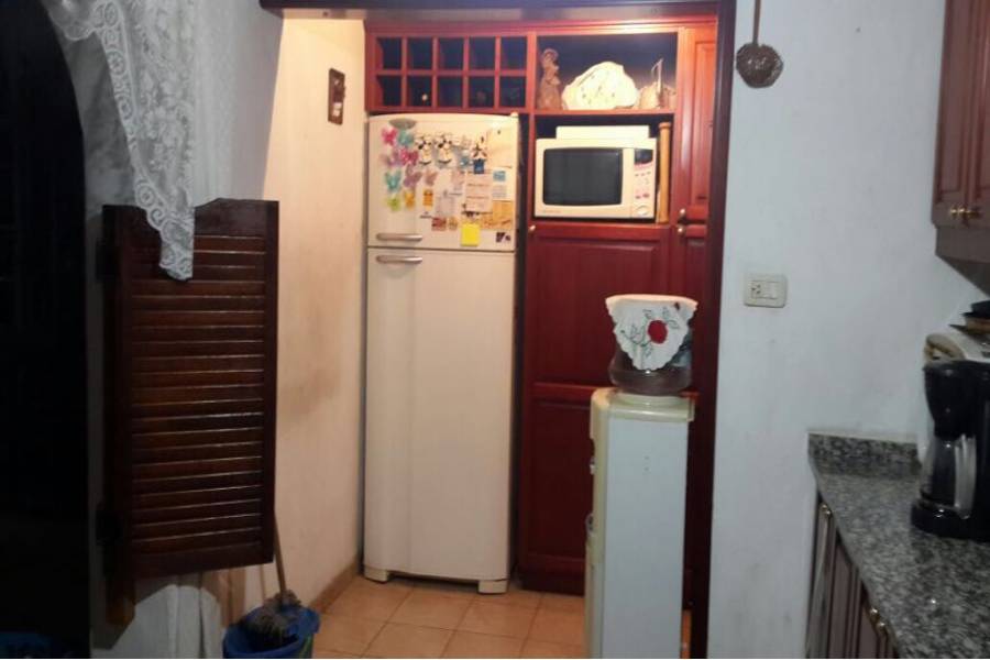 Hurlingham, Buenos Aires, Argentina, ,Chalets,Venta,CANUELAS ,1,7632