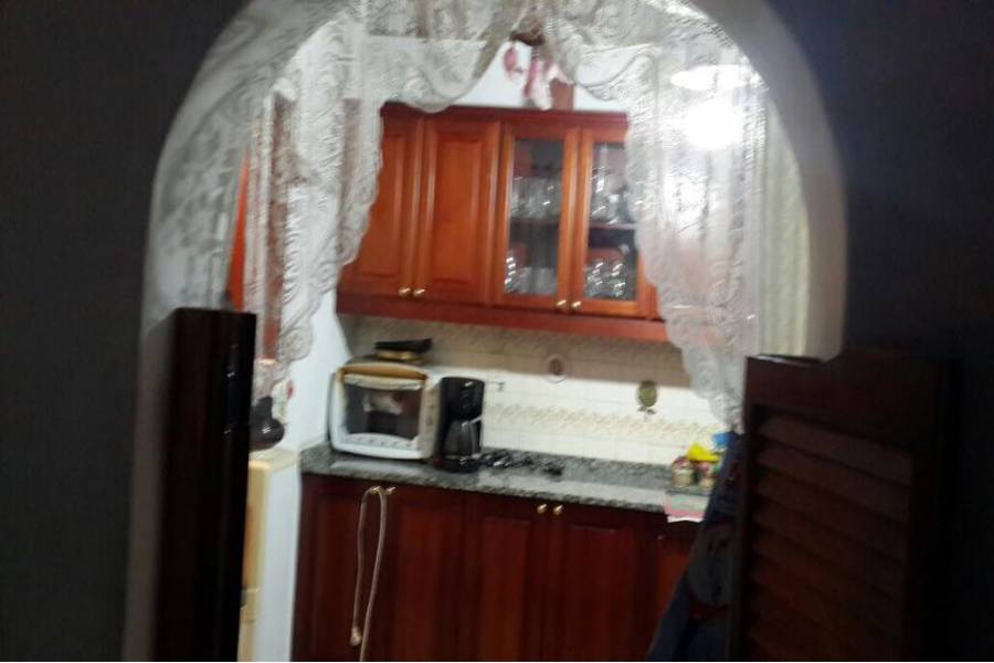 Hurlingham, Buenos Aires, Argentina, ,Chalets,Venta,CANUELAS ,1,7632