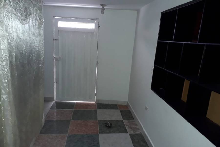 IMPERDIBLE! VER INFO...,4 Bedrooms Bedrooms,1 BañoBathrooms,Casas,2,7642