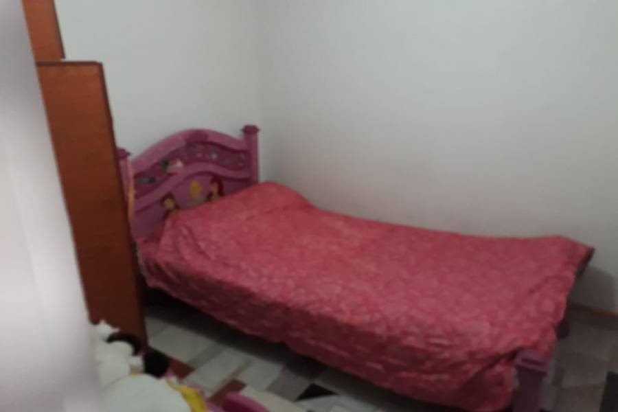 IMPERDIBLE! VER INFO...,4 Bedrooms Bedrooms,1 BañoBathrooms,Casas,2,7642