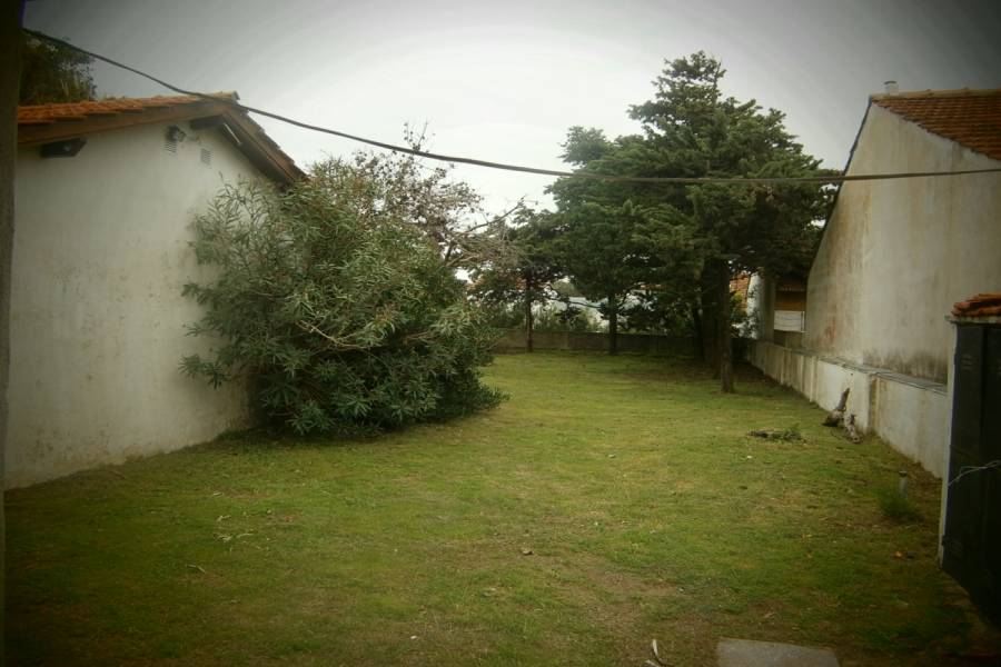 Mar del Tuyu,Buenos Aires,Argentina,3 Bedrooms Bedrooms,2 BathroomsBathrooms,Casas,56 Nº167 entre (1 y 2),7660