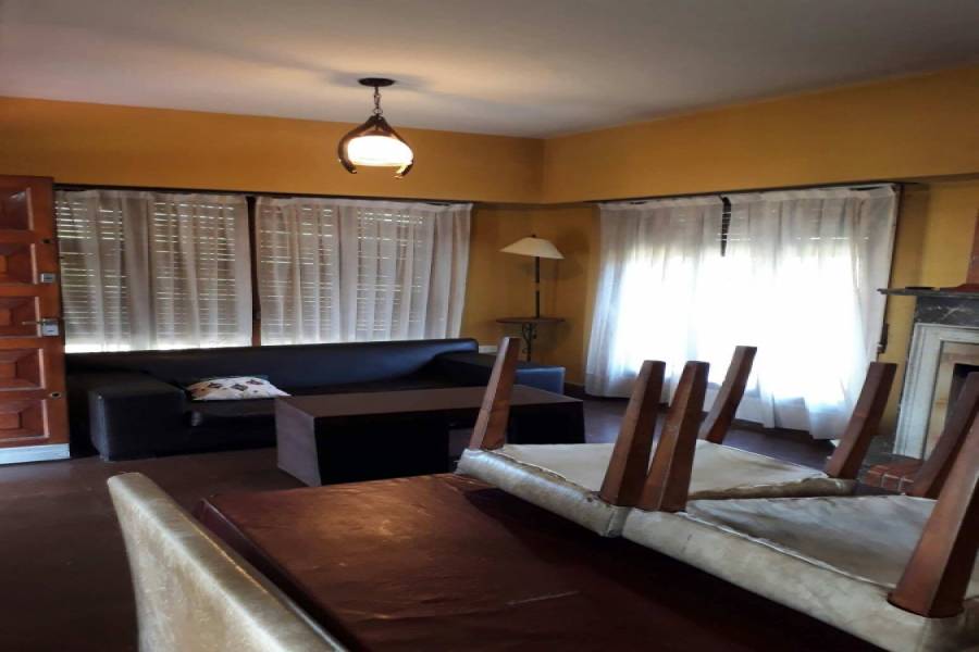 Santa Teresita,Buenos Aires,Argentina,4 Bedrooms Bedrooms,3 BathroomsBathrooms,Casas,TUCUMAN,7666