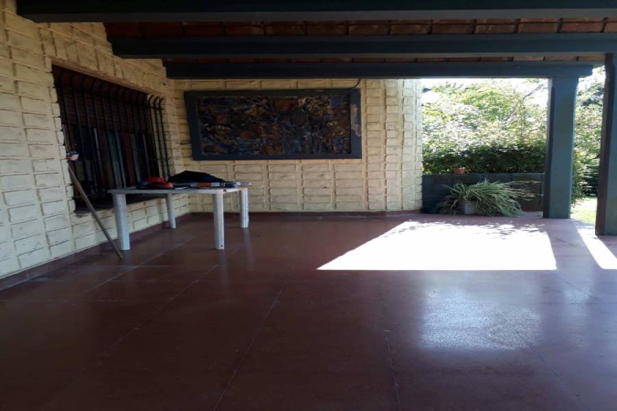 Santa Teresita,Buenos Aires,Argentina,4 Bedrooms Bedrooms,3 BathroomsBathrooms,Casas,TUCUMAN,7666