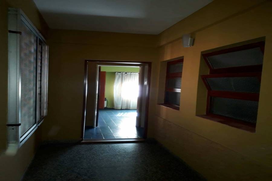 Santa Teresita,Buenos Aires,Argentina,4 Bedrooms Bedrooms,3 BathroomsBathrooms,Casas,TUCUMAN,7666