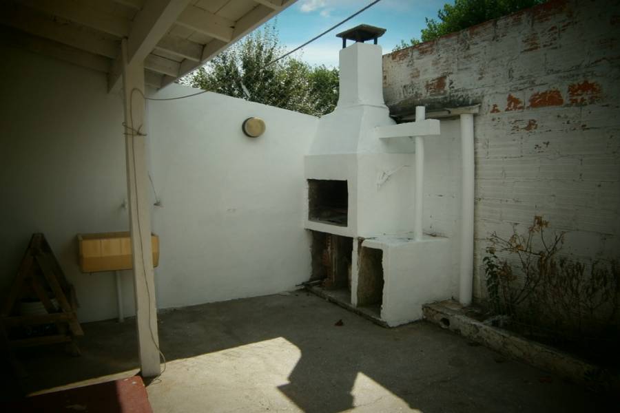 Santa Teresita,Buenos Aires,Argentina,2 Bedrooms Bedrooms,1 BañoBathrooms,Casas,47 Nº525 frente entre (5 y 6),7667