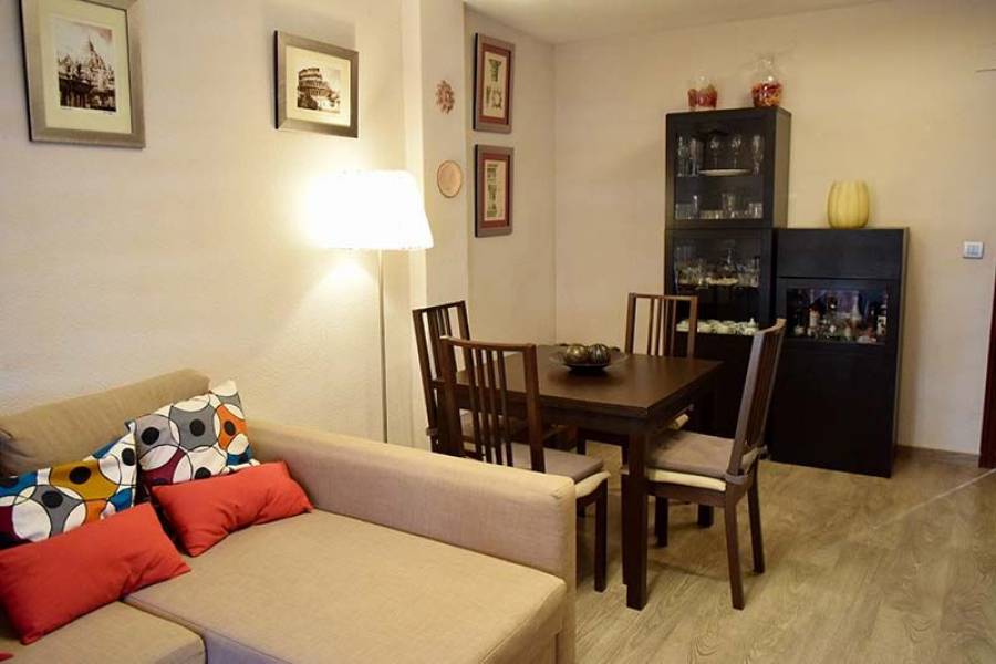 Alicante,Alicante,España,3 Bedrooms Bedrooms,2 BathroomsBathrooms,Pisos,7752