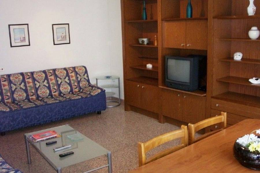 Alicante,Alicante,España,4 Bedrooms Bedrooms,2 BathroomsBathrooms,Pisos,7761