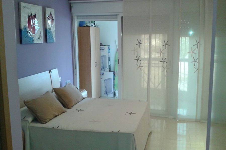 Alicante,Alicante,España,3 Bedrooms Bedrooms,2 BathroomsBathrooms,Dúplex,7894