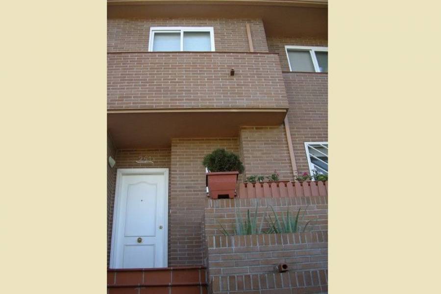 Alicante,Alicante,España,4 Bedrooms Bedrooms,3 BathroomsBathrooms,Cabañas-bungalows,7898