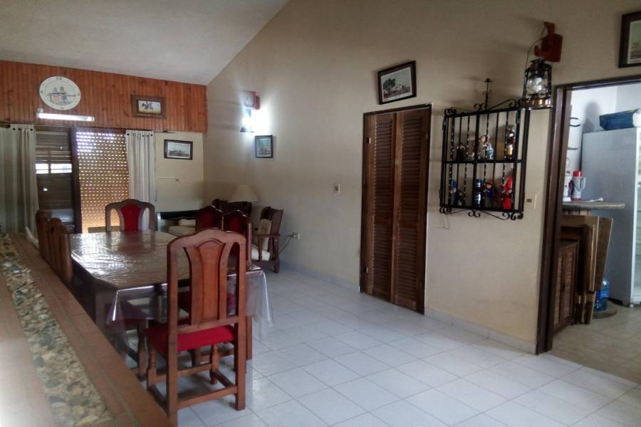 Las Toninas,Buenos Aires,Argentina,3 Bedrooms Bedrooms,3 BathroomsBathrooms,Casas,AV 26,8092