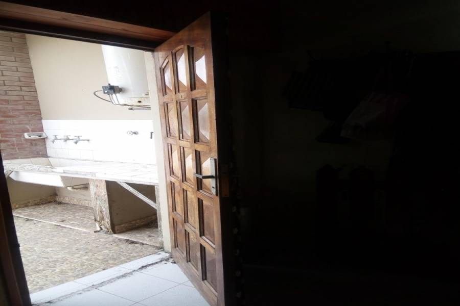 Las Toninas,Buenos Aires,Argentina,3 Bedrooms Bedrooms,3 BathroomsBathrooms,Casas,AV 26,8092