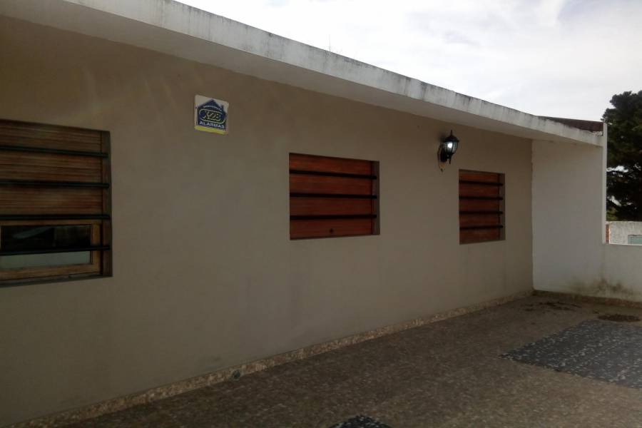 Las Toninas,Buenos Aires,Argentina,3 Bedrooms Bedrooms,3 BathroomsBathrooms,Casas,AV 26,8092