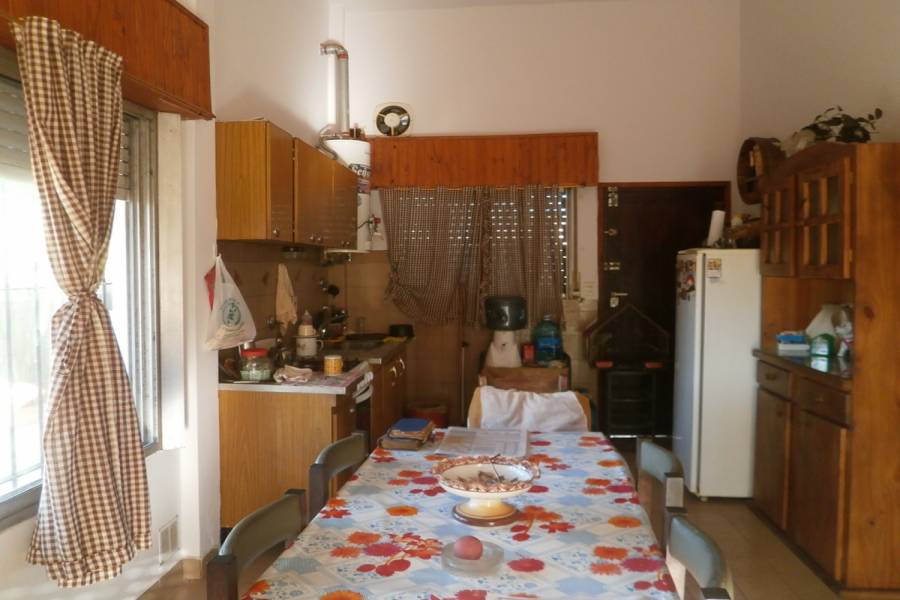 Santa Teresita,Buenos Aires,Argentina,2 Bedrooms Bedrooms,1 BañoBathrooms,Casas,8,8096