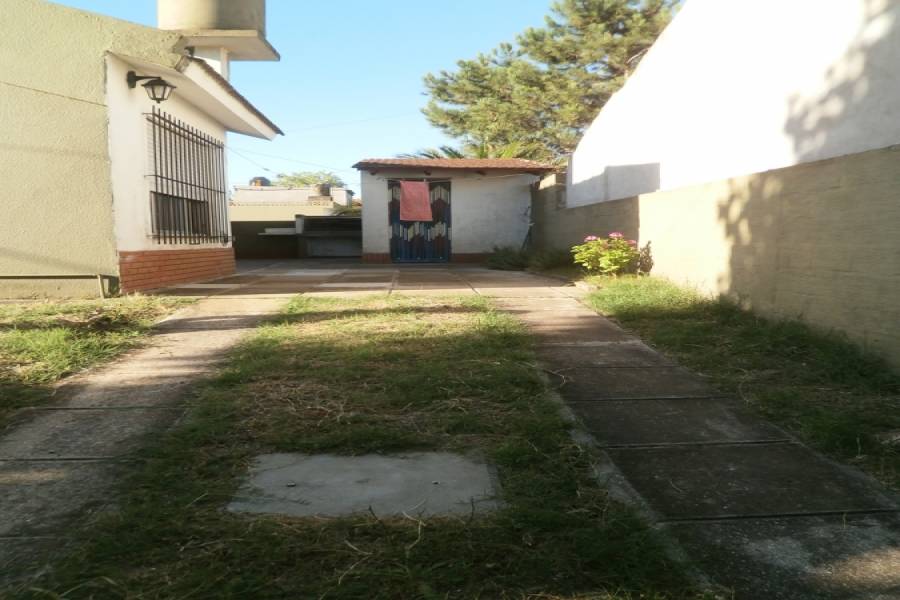 Santa Teresita,Buenos Aires,Argentina,2 Bedrooms Bedrooms,1 BañoBathrooms,Casas,8,8096