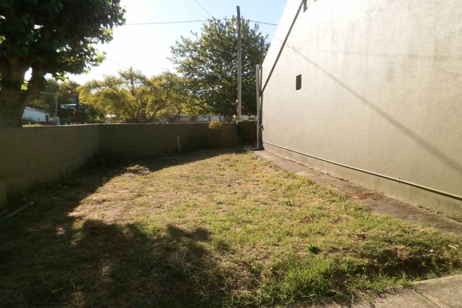 Santa Teresita,Buenos Aires,Argentina,2 Bedrooms Bedrooms,1 BañoBathrooms,Casas,8,8096