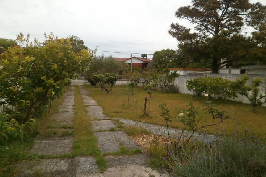 Santa Teresita,Buenos Aires,Argentina,2 Bedrooms Bedrooms,1 BañoBathrooms,Casas,37,8105