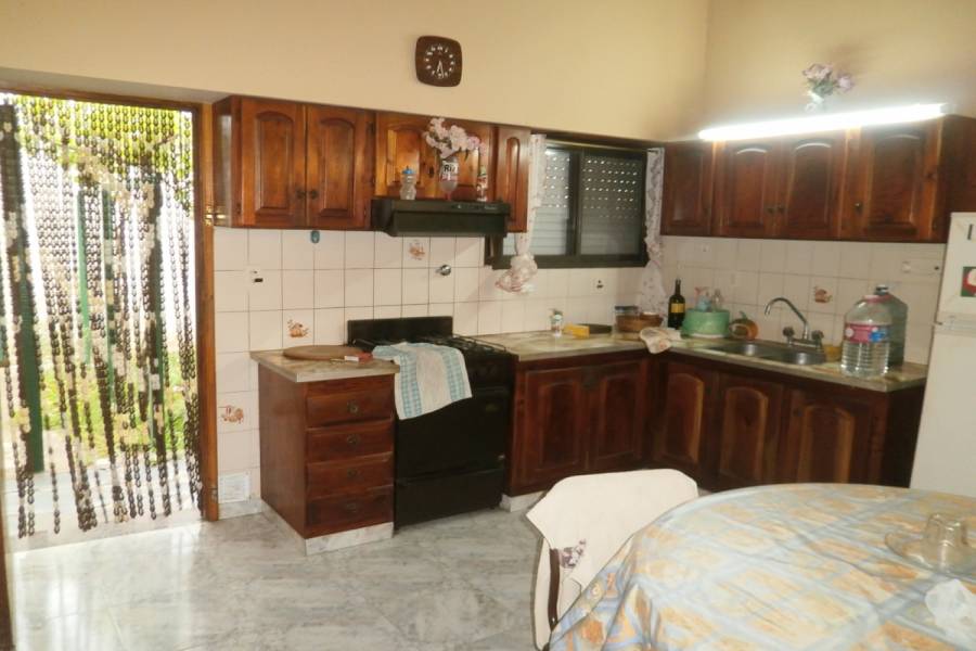 Santa Teresita,Buenos Aires,Argentina,2 Bedrooms Bedrooms,1 BañoBathrooms,Casas,37,8105