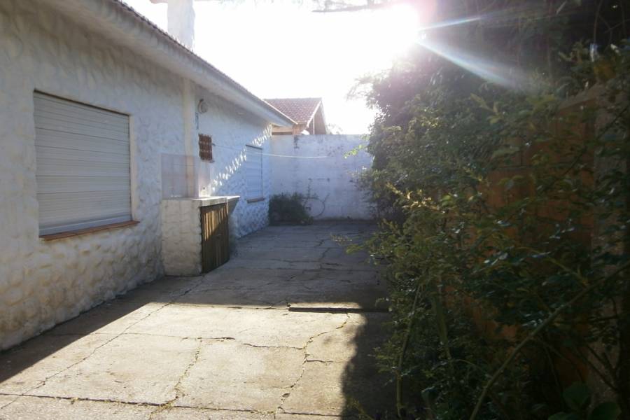 Mar del Tuyu,Buenos Aires,Argentina,2 Bedrooms Bedrooms,1 BañoBathrooms,Casas,58,8107