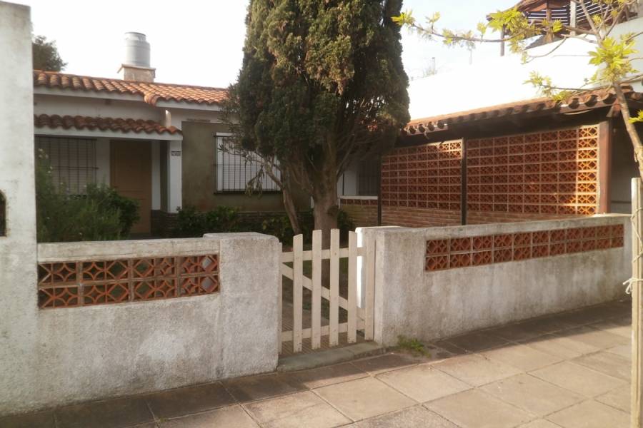 Santa Teresita,Buenos Aires,Argentina,2 Bedrooms Bedrooms,1 BañoBathrooms,Casas,31,8111