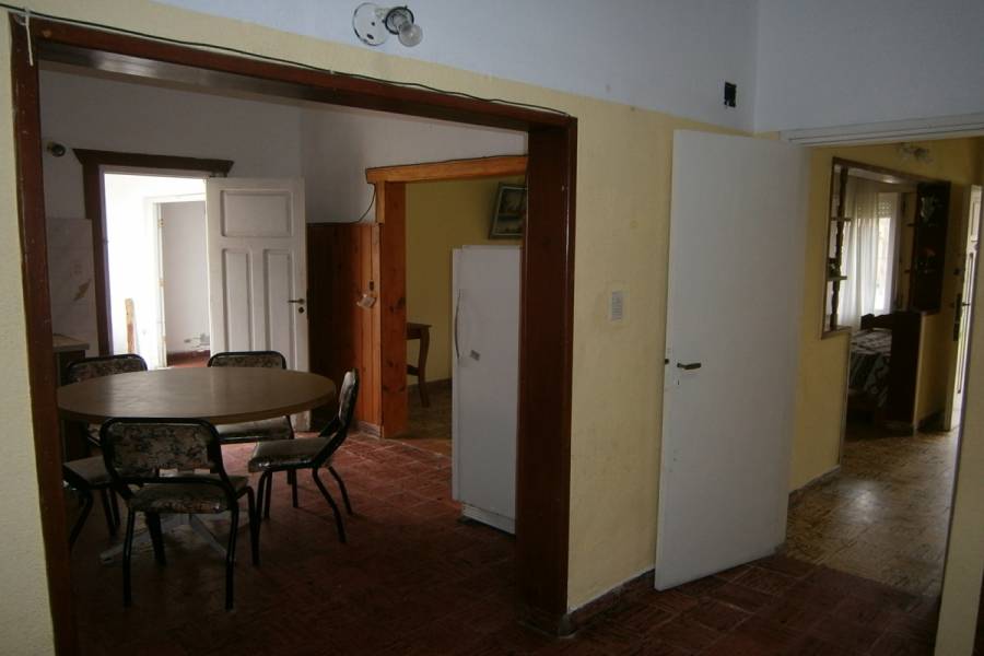 Santa Teresita,Buenos Aires,Argentina,4 Bedrooms Bedrooms,2 BathroomsBathrooms,Casas,40,8115