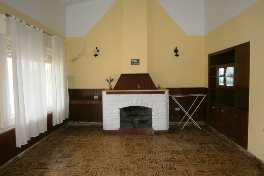 Santa Teresita,Buenos Aires,Argentina,4 Bedrooms Bedrooms,2 BathroomsBathrooms,Casas,40,8115
