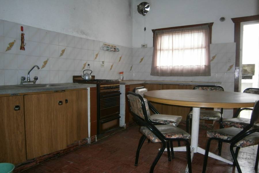 Santa Teresita,Buenos Aires,Argentina,4 Bedrooms Bedrooms,2 BathroomsBathrooms,Casas,40,8115