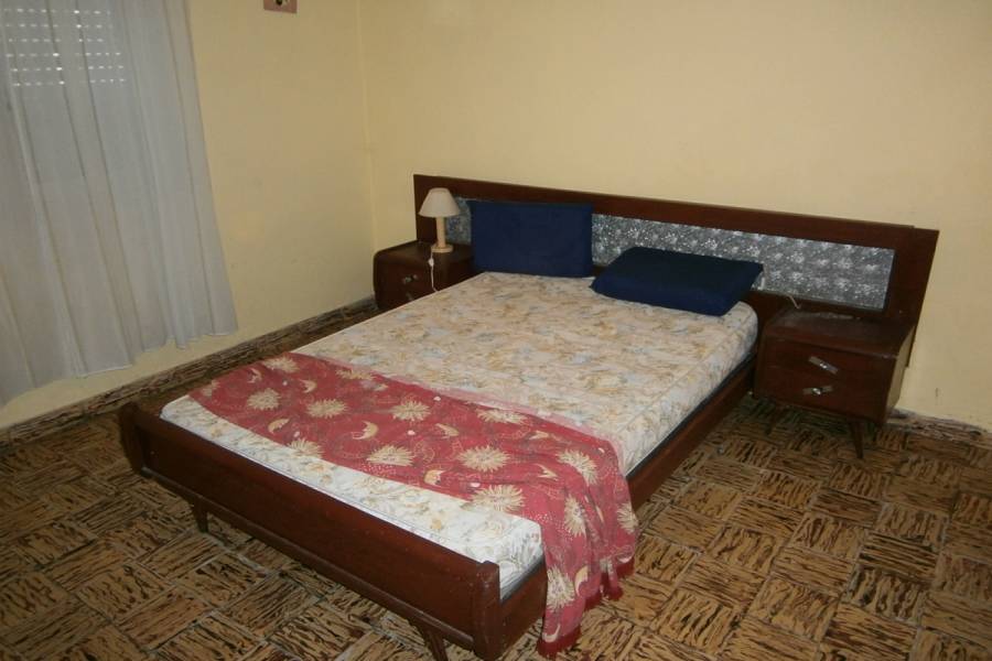 Santa Teresita,Buenos Aires,Argentina,4 Bedrooms Bedrooms,2 BathroomsBathrooms,Casas,40,8115