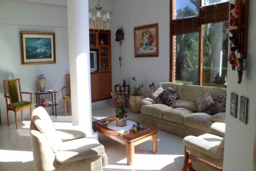 Santa Teresita,Buenos Aires,Argentina,3 Bedrooms Bedrooms,2 BathroomsBathrooms,Casas,MENDOZA,8124