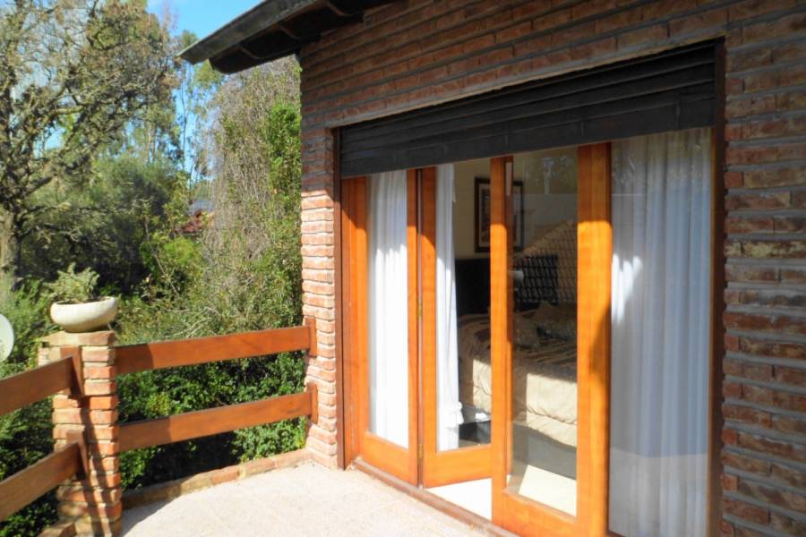 Santa Teresita,Buenos Aires,Argentina,3 Bedrooms Bedrooms,2 BathroomsBathrooms,Casas,MENDOZA,8124