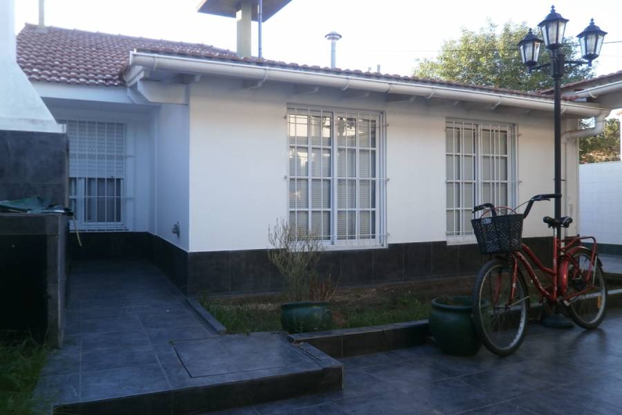 Santa Teresita,Buenos Aires,Argentina,2 Bedrooms Bedrooms,1 BañoBathrooms,Casas,7,8125