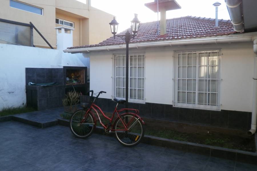 Santa Teresita,Buenos Aires,Argentina,2 Bedrooms Bedrooms,1 BañoBathrooms,Casas,7,8125