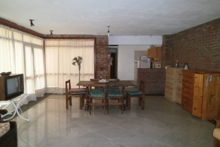 Santa Teresita,Buenos Aires,Argentina,2 Bedrooms Bedrooms,1 BañoBathrooms,Casas,128,8126