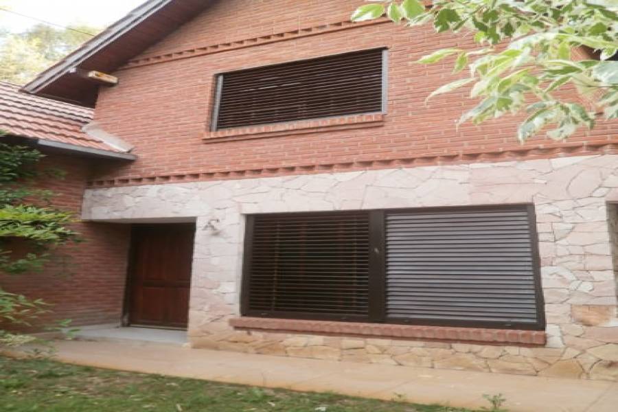 Santa Teresita,Buenos Aires,Argentina,3 Bedrooms Bedrooms,3 BathroomsBathrooms,Casas,URQUIZA,8127