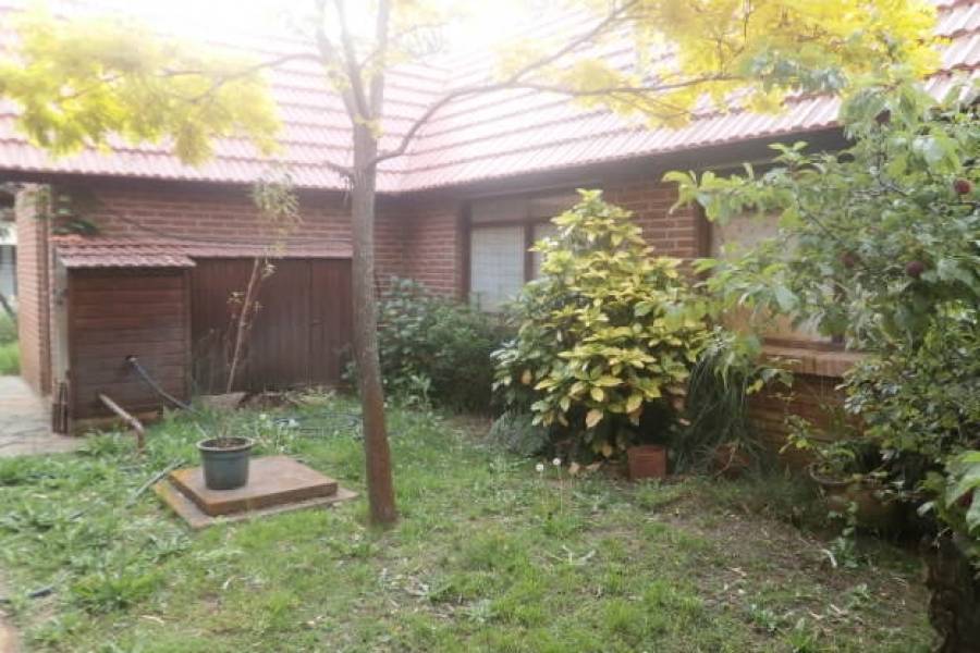 Santa Teresita,Buenos Aires,Argentina,3 Bedrooms Bedrooms,3 BathroomsBathrooms,Casas,URQUIZA,8127