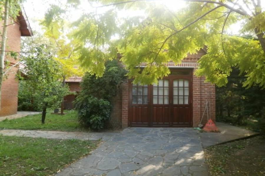 Santa Teresita,Buenos Aires,Argentina,3 Bedrooms Bedrooms,3 BathroomsBathrooms,Casas,URQUIZA,8127