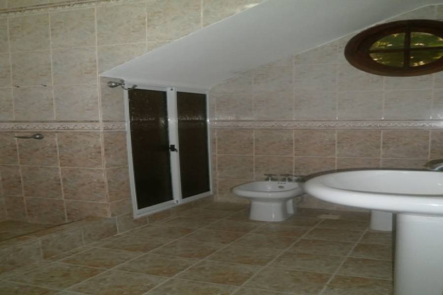 Santa Teresita,Buenos Aires,Argentina,3 Bedrooms Bedrooms,3 BathroomsBathrooms,Casas,URQUIZA,8127