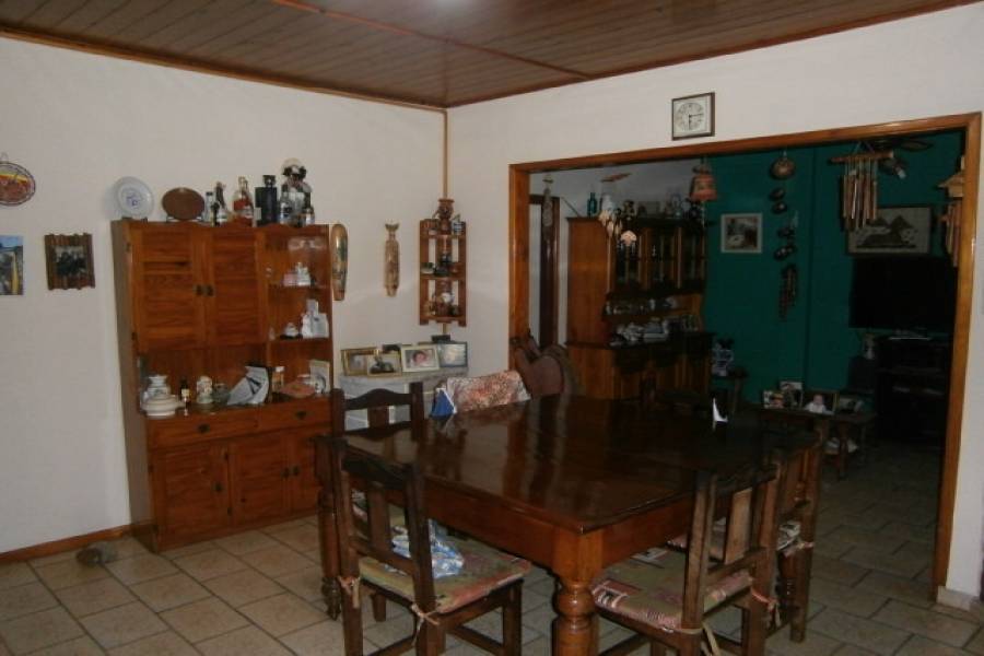 Santa Teresita,Buenos Aires,Argentina,2 Bedrooms Bedrooms,1 BañoBathrooms,Casas,13,8134